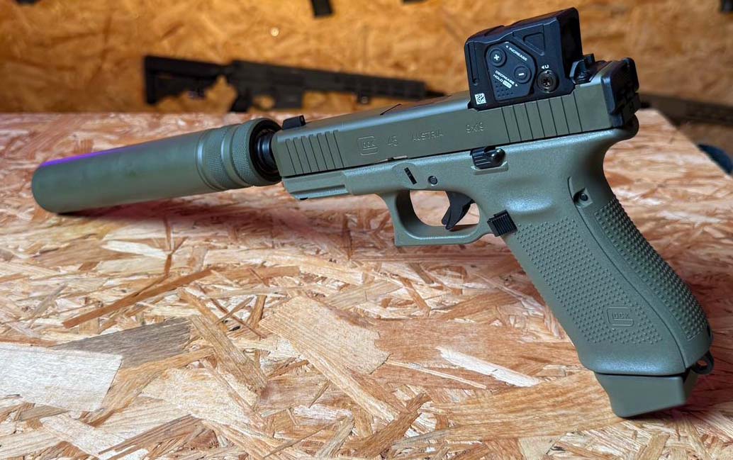 PISTOLET GLOCK 45 HUNTER EDITION A-CUT FILETE COMBO AIMPOINT COA + MODERATEUR B&T DO GREEN – Image 4